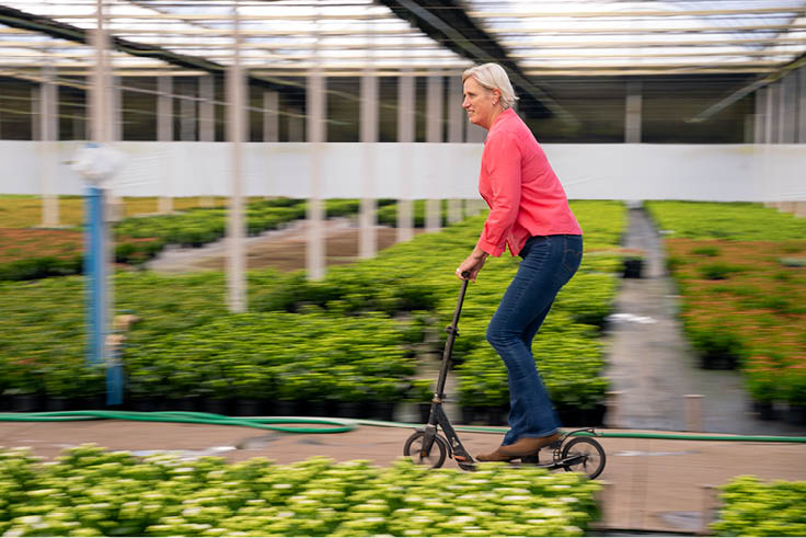 Holambra_SP 06 de Junho de 2025 OCB / VEILING Na imagem, Patricia Swart, propriet ria da empresa cooperada Swart. Imagem: Alexandre Rezende / NITRO Historias Visuais