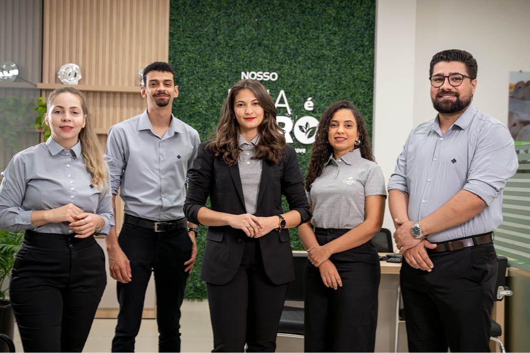 JI PARANA_RO 08 de Julho de 2025 OCB / CrediSis Na imagem, Cinthia Berguerand Silva, Paulo Cesar, M rcia Cristina Costa de Oliveira,  Aline Gomes dos Santos e Antonio Dias Joachimenco J nior (esq. para dir) equipe do CrediSis em Ji Parana. Imagem: Alexandre Rezende / NITRO Historias Visuais