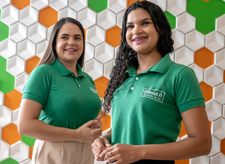 IMPERATRIZ_MA 25 de Junho de 2025 OCB / UNIMED Na imagem, Nayra Moraes de Souza e Renata Barros Pereira Medeiros (direita para esquerda) na clinica Unimed em Imperatriz/MA.  Imagem: Alexandre Rezende / NITRO Historias Visuais