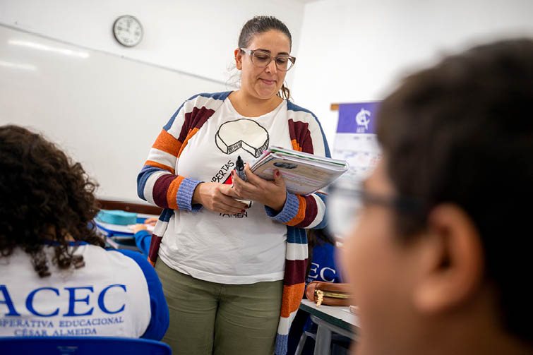 ANGRA DOS REIS_RJ 04 de Junho de 2025 OCB / ACEC Na imagem, Olivia Munck, professora da ACEC. Imagem: Alexandre Rezende / NITRO Historias Visuais