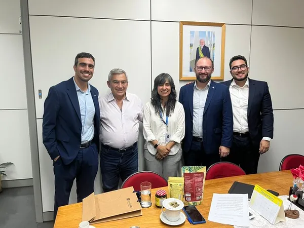 Sistema OCB debate regulamentação das coops de trabalho com governo 