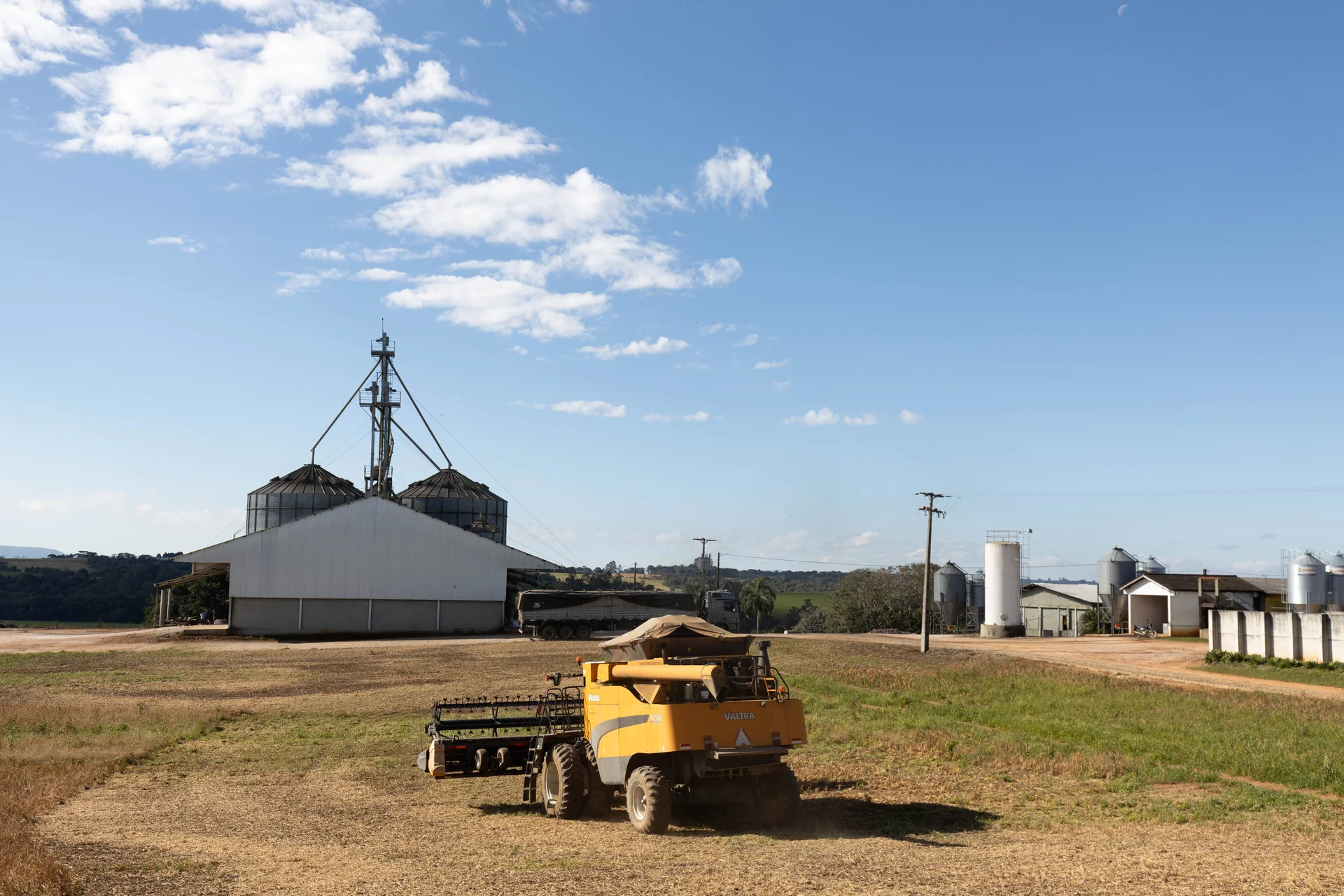 Sistema OCB e Sindiveg discutem pautas de interesse do setor agropecuário