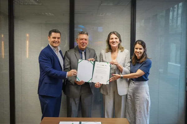 Sistema OCB e Finep firmam acordo para ampliar acesso à inovação