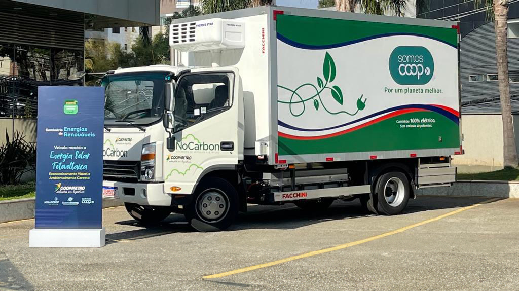 Transição energética impulsiona uso de energia limpa na frota da Coopmetro