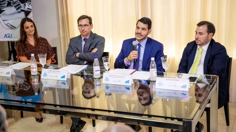 Sistema OCB participa de sessão da Sejan e pleiteia vaga em comitês