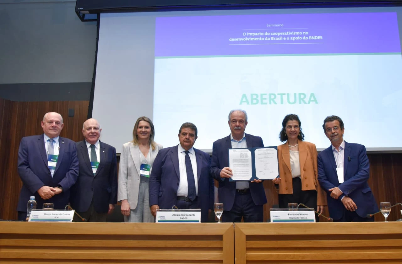 Assinatura do Acordo de Cooperação entre BNDES e Sistema OCB