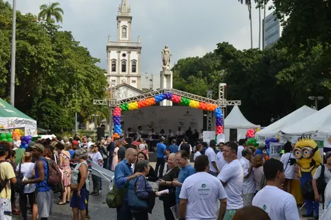 Dia C movimenta o Largo do Machado