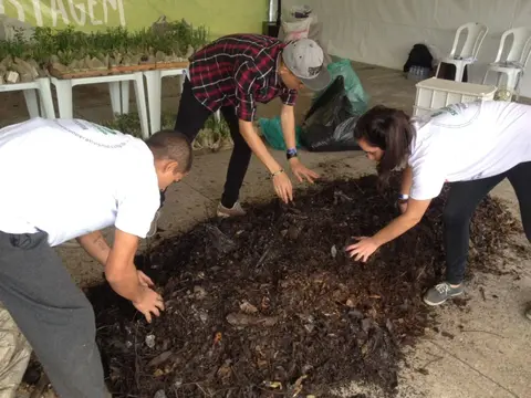 SP | Público conhece técnicas de compostagem em estande 