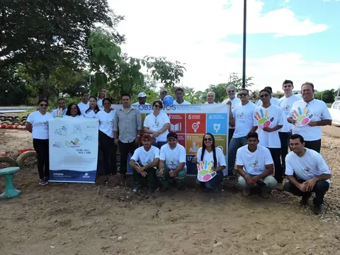 Voluntários iniciam revitalização de praça em Pedro Afonso