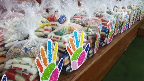 Sistema OCB/RR entrega alimentos para vítimas de enchente