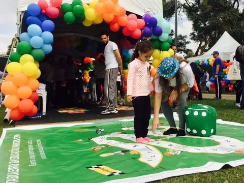 PR | Aprender a poupar brincando