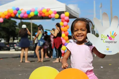 DF | Dia de Cooperar traz alegria aos pequenos