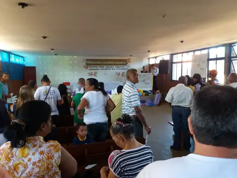 Dia C em Porto Nacional/TO é celebrado com aquisição de máquina de produção de vassouras
