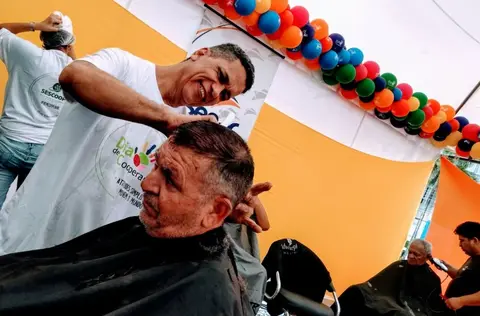 SE | Corte de cabelo para quem precisa