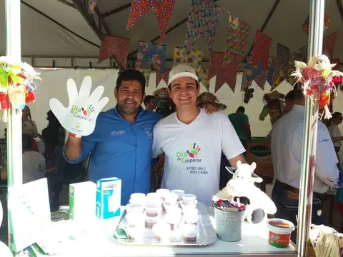 GO | Cooperativismo é canal direto entre cooperado e comunidade