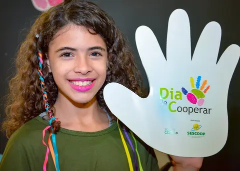 Colégio CET realiza terceira celebração do Dia de Cooperar
